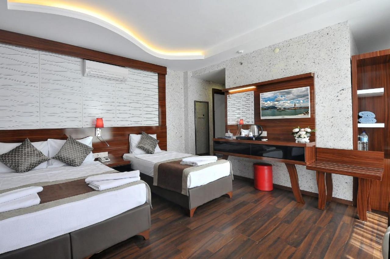 Uk Blue Coast (adults Only) מלון 4*